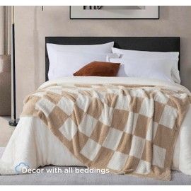 CLOUDS HUG Checkered Throw Blanket for Couch - Super Soft Knit Bed Blanket， Fluffy Fuzzy Plush Lightweight Cozy Blankets for Sofa ，Light Brown，50" x 60"