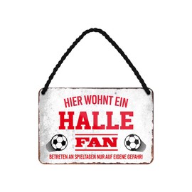 Hier wohnt ein Halle Fan Tin Sign - Metal Sign with Cord and Suction Cup - Football Fans Ultras Pendant Enthusiasts - Wall Decoration Door Decoration Man Cave Youth Room Workshop Living Room - 18 x 12 cm