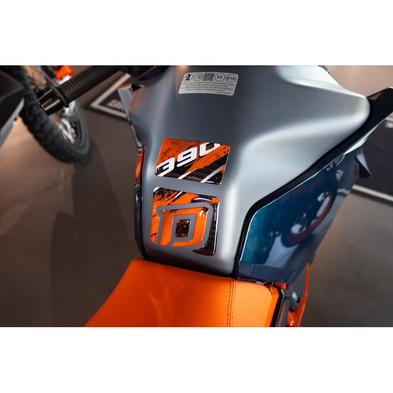 Tankpad Motorcycle Carbon Sticker Orange Compatible with KTM DUKE 390