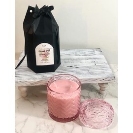 Sweet Pea (Type) Scented Candle, Mother's Day Gift, Spring, Easter, Birthday, All Occassion, Hand Poured, Notes of Citrus, Spring Florals and Musk