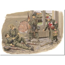 PLATZ DRAGON 1/35 WW2 German Medic & Injured Comrades Aachen 1944 Plastic Model DR6119 (People, Animal)