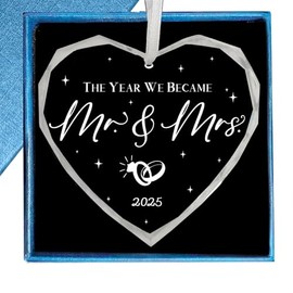 Wedding Gifts - Mr and Mrs Gifts Ornament 2025, Bridal Shower Surprise for Bride, Engagement Decor for Couples, Acrylic Décor with Gift Box for Newlyweds, Christmas Newlywed Ornament