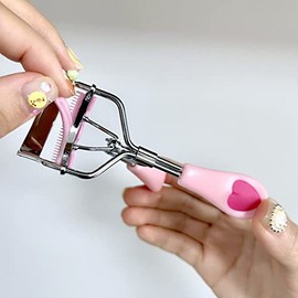 Rizador de pestañas de acero inoxidable con peine integrado, sin dolor, adecuado para cualquier forma y tamaño de ojos, con 5 almohadillas de repuesto de silicona (rosa claro)