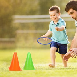 jojofuny 26 Pcs Plastic Cones Ring Toss Combo Set, Carnival Outdoor Games, Plastic Cones Toss Rings for Kids Birthday Party Throwing Backyard Games (Random Color)