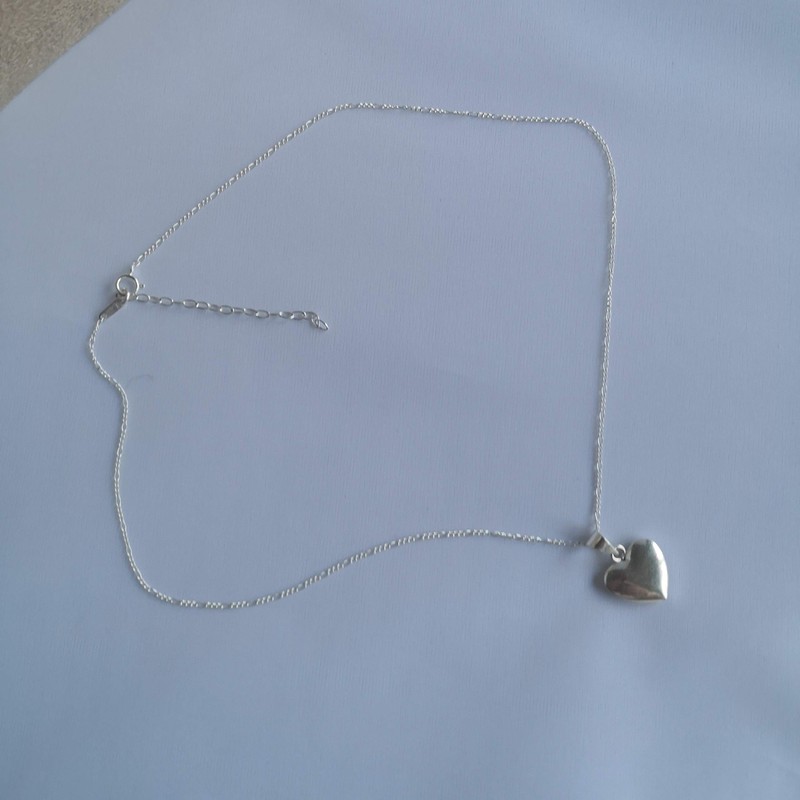 Cadena con dije de Corazón de Plata Ley .925 Gargantilla.