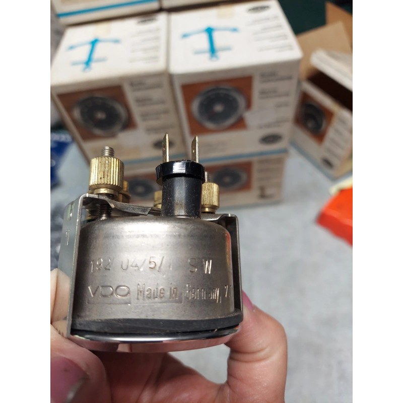 VDO #1914 Illum. Marine Alternator 60 - 0 - 60