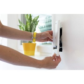 Schellenberg 53602, 185 mm, white belt winder cover plate, standard maxi, hole spacing 18.5 cm