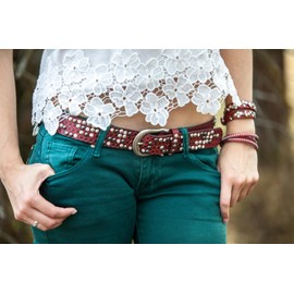 styleBREAKER studded belt with ornamental loops embossing, rhinestone and vintage design ball-shaped rivets, can be cut to lenght on request, ladies 03010058, Colour:Claret-Red, size:95cm