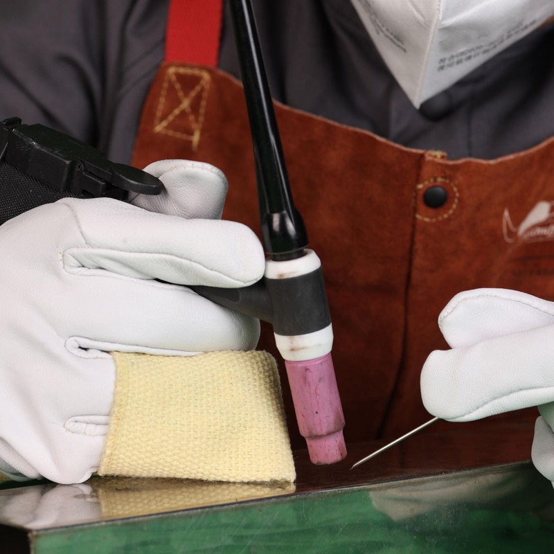 Weldas® innovative TIG finger guide for extreme heat protection, made