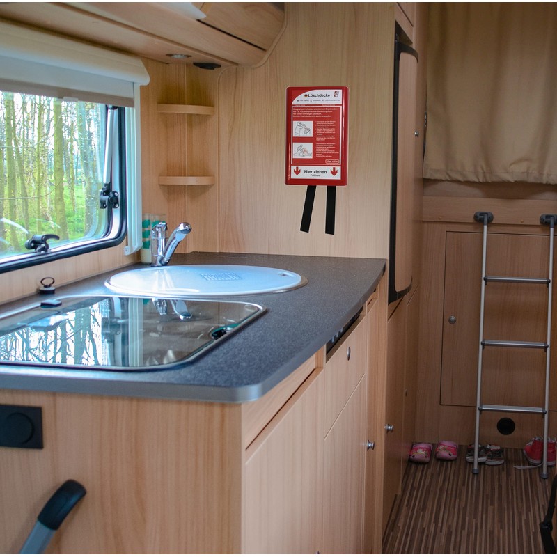 IWH Fire Blanket 100 x 100 cm