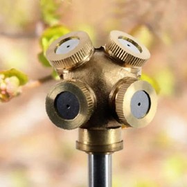 Acxico 2 pcs 4 Hole Brass Spray Misting Nozzle Garden Sprinklers Fitting Hose Connect Tool