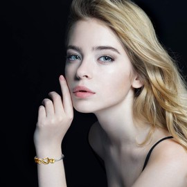 Cupimatch Women's Infinity Heart Bangle Bracelet Made of Stainless Steel Love Hearts Bracelet Gift for Women Girls, Stainless Steel, Without Stone