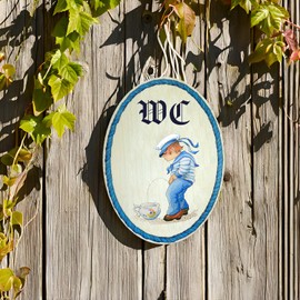 Kaltner Präsente Gift idea – Wooden Gift Item Decorative Door Sign in Antique Design Decorative Item Motif Toilet Humour “ nicht daneben du altes Schwein, der naechste koennte barfuss sein!” (German) (Diameter 18 cm)