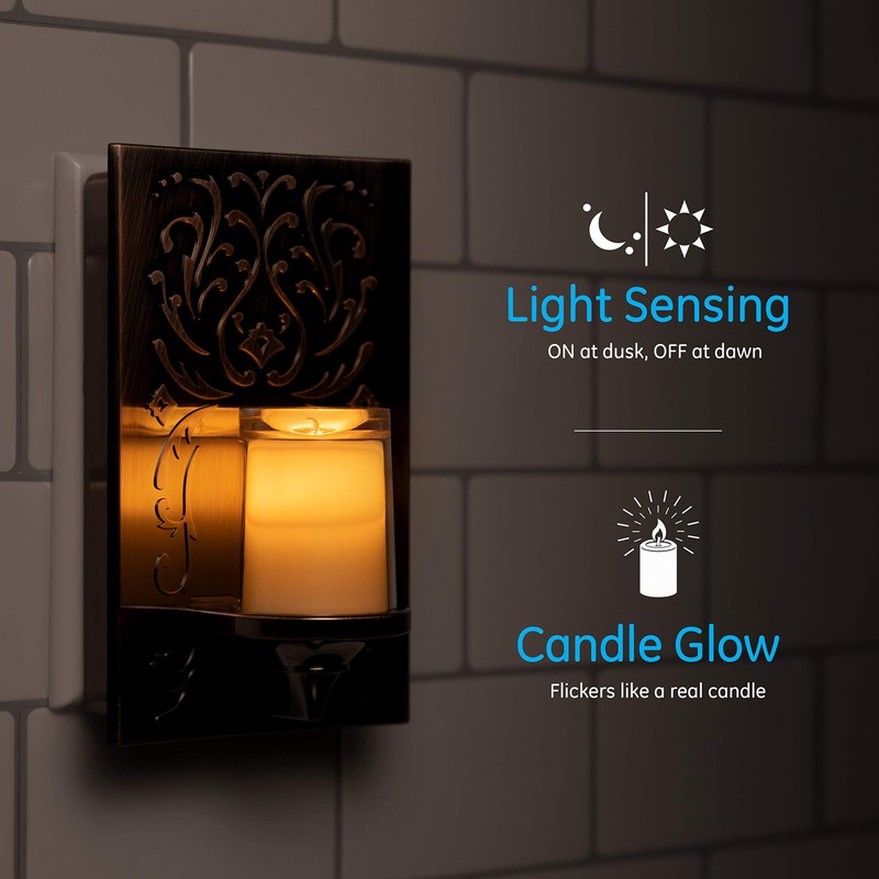 GE 11258 LED CandleLite Night Light, Plug-in, Light Sensing, Auto