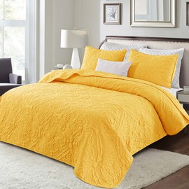 Exclusivo Mezcla Quilt Set Oversized King Size, Lightweight Vintage Quilts with 2 Pillow Shams, Soft Cal King Bedspreads Coverlets Bedding Set for All Seasons, (112"x104", Yellow)