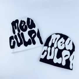 YUERFEILA Women Graphic Beanie Skull Hat MEA Culpa Y2K Knitted Beanie Warm Winter Hat for Gifts (Acrylic, MEA-White & Black)