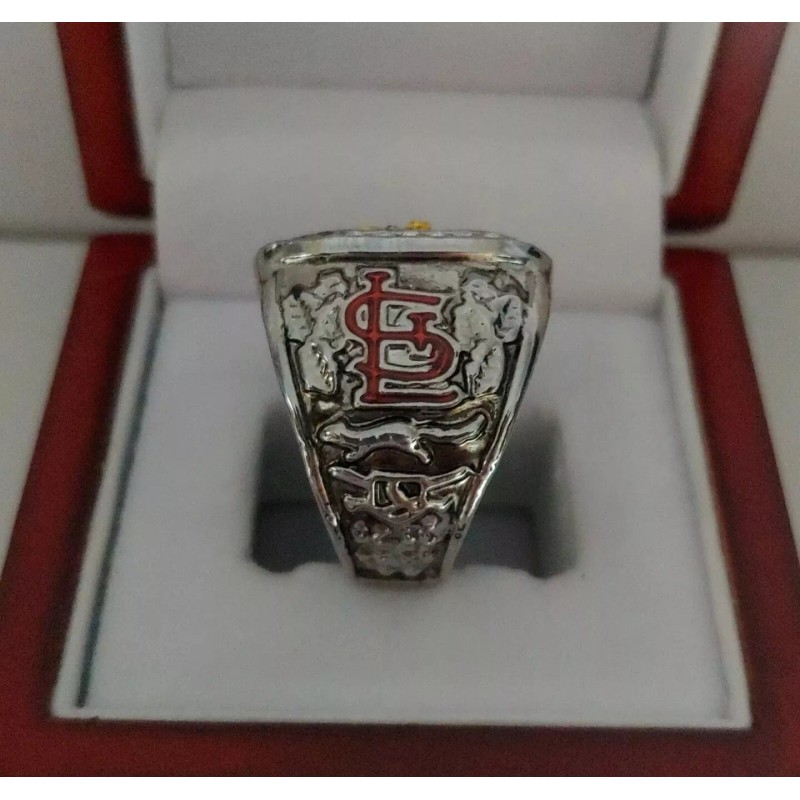 St Louis Cardinals - 2011 World Series Ring With Wooden