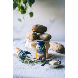 Litehouse Freeze Dried Poultry Herb Blend - Substitute for Fresh Poultry Herb, Jar Contains 7 Herbs, Organic, Poultry Herb Blend Seasoning, Non-GMO, Gluten-Free - 0.46 Ounce 2-Pack