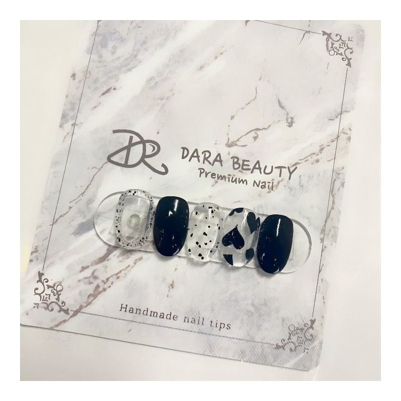 Dara Beauty March Art of the MonthBlack Heart Donut Nail❣