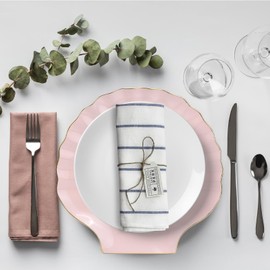 Spsyrine Pink Charger Plates, 13" Set of 6 Scalloped Seashell Plastic Table Chargers for Dinner Plates, Wedding, Thanksgiving Christmas Events, Party, Tabletop Decor.BK6P