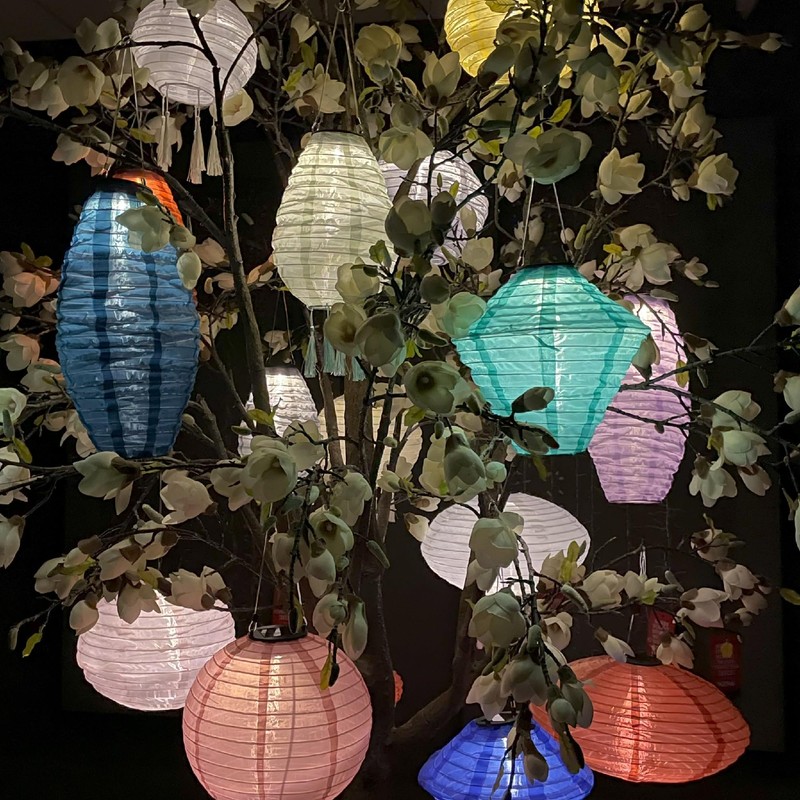 NOMA Solar Mandarin Lantern, Small Oval with Tassels, 20 cm