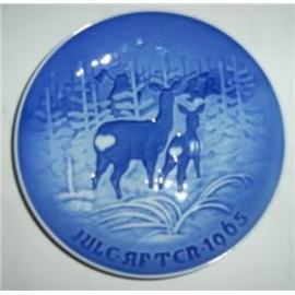 1965 Bing and Grondahl Christmas Plate -- "Bringing in the Tree"
