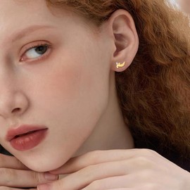 HOPEEZZ Banana Stud Earring Sterling Silver Hypoallergenic Fruit Earrings