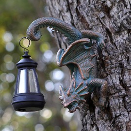 REYISO Solar Dragon Tree Hugger Statue Wall Decor - Gothic Garden Statue with Solar Lantern, Outdoor&Yard Decor, Fantasy Dragon Figurine for Trees, Walls, or Fences - Unique for Men & Women