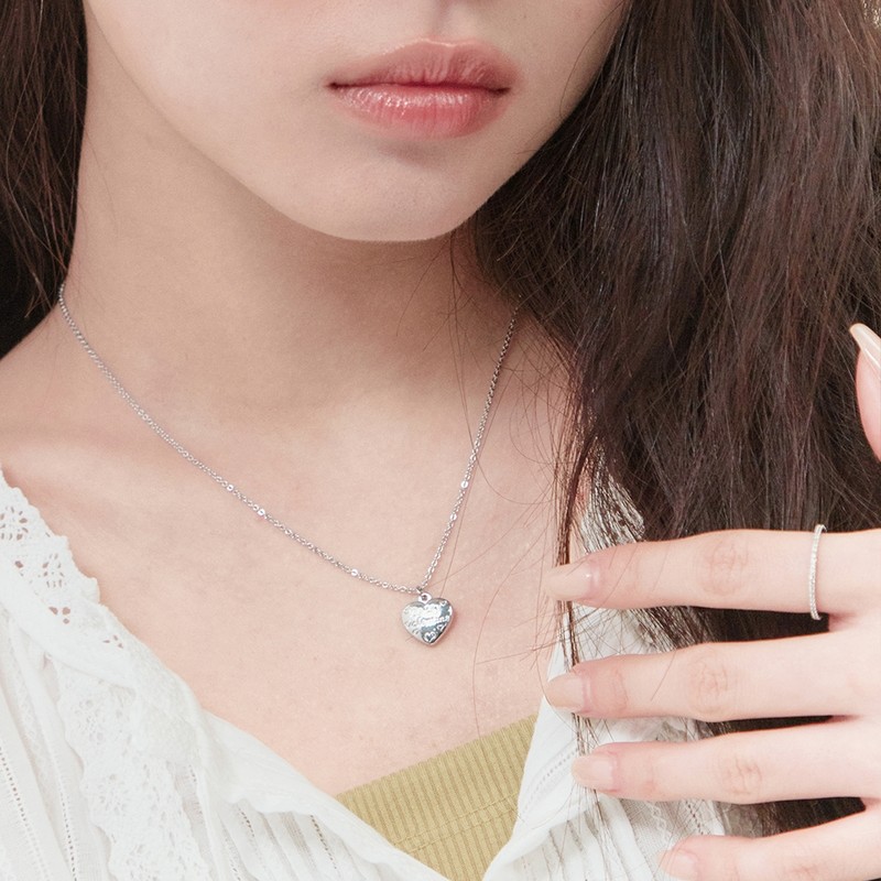 Gold&Deer 14KGP Vintage Lettering Heart Necklace White Gold / 골드앤디어