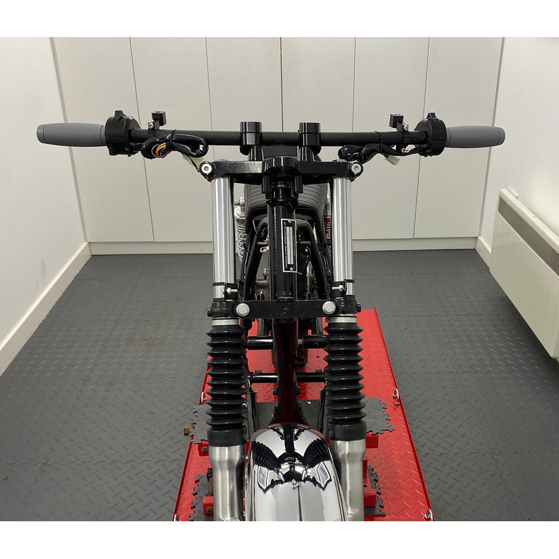 Motorcycle Ribbed Grips 22 mm (7/8 Inch) Scrambler Roasting Motorcycle