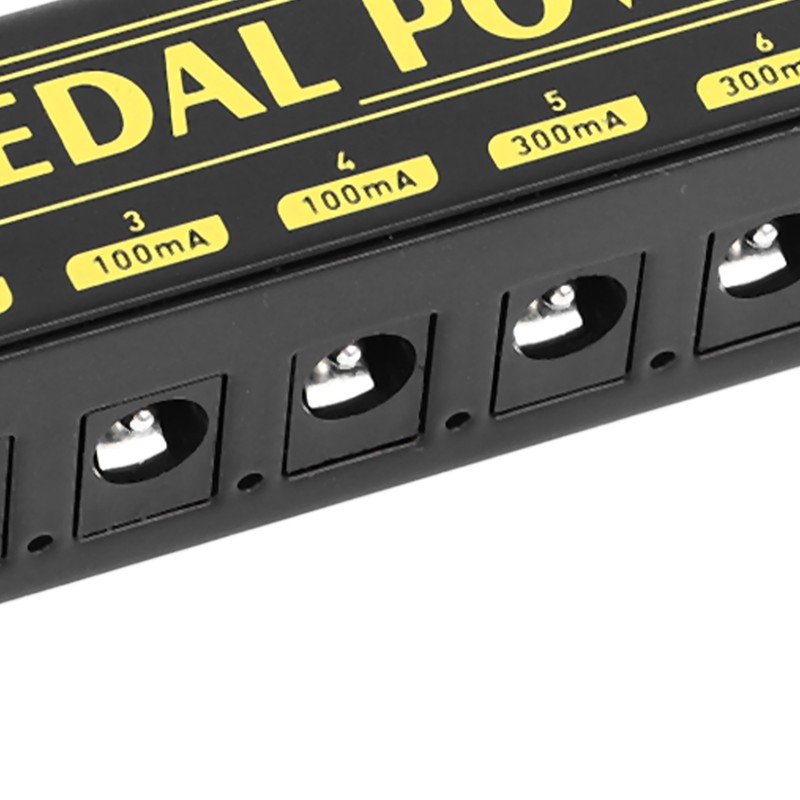 Guitar Pedal Power Supply 8 Way Isolated Low Noise Effect