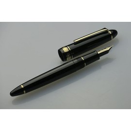 Sailor Fountain Pen, Profit Casual Fountain Pen, Gold Trim, Black, Medium Point, 11-0570-320