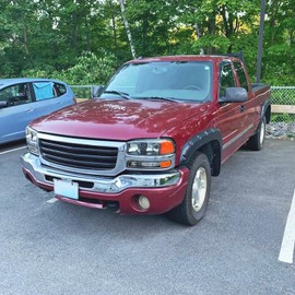 Spec-D Tuning Black Housing Clear Lens Headlights with Amber Reflector Compatible with 1999-2007 GMC Sierra, Left + Right Pair Headlamp Assembly