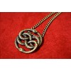 Auryn - Collar con colgante en tono dorado (inspirado en