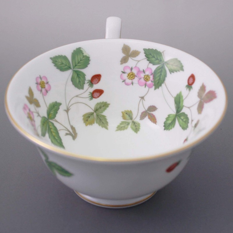 Wedgwood 1053287 Wild Strawberry Cup & Saucer (Peony) Wedding Gift