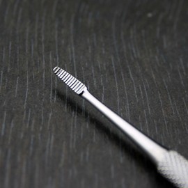 Nagelfeile und Heber aus Edelstahl Perfektes Werkzeug, um Ihre Nägel die ganze Zeit gesund zu halten. Unisex