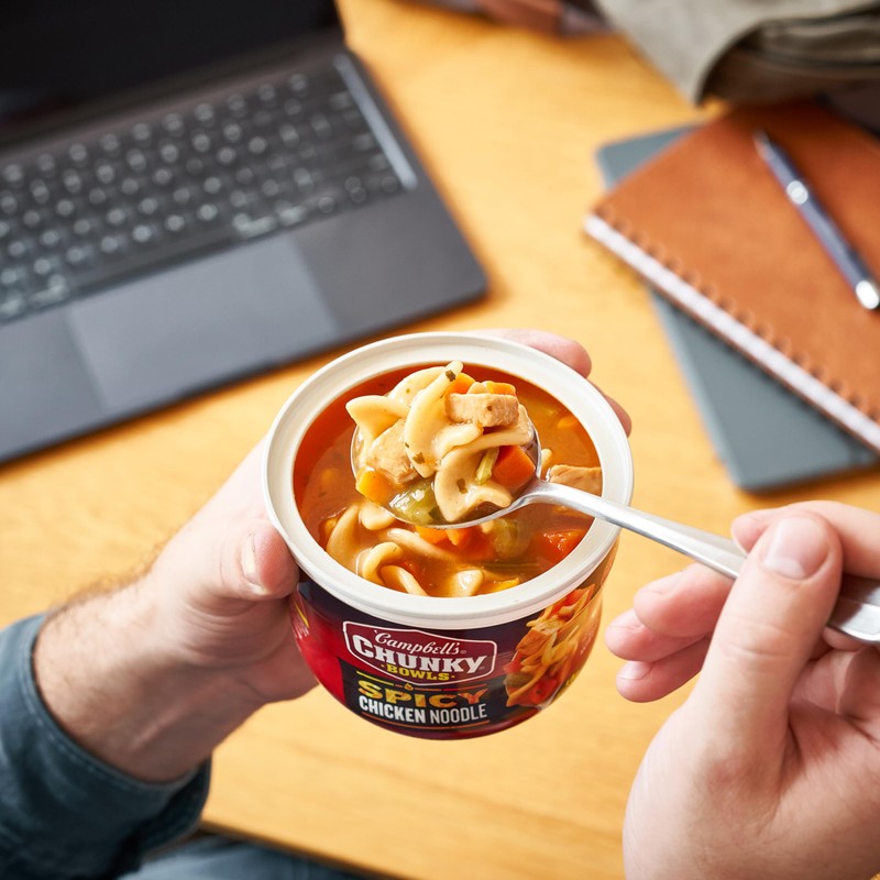 Campbell’s Chunky Soup, Spicy Chicken Noodle Soup, 15.25 oz Microwavable