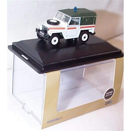 Oxford LAND R0VER Lightweight RAF Police Akrotiri vehicle 1:76 scale diecast model