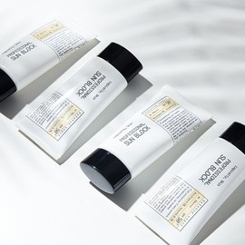 Logically Skin Logicaliskin Professional Sunblock 70g / 로지컬리스킨 프로페셔널 선블록 70g