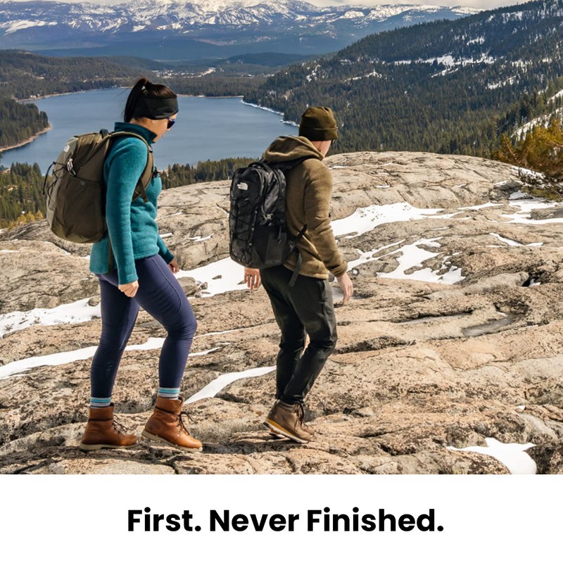 Smartwool Women's Hike Classic Edition Full Cushion Crew Hiking Socks,