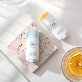 Iron Stick Light Large Capacity Non-sticky and refreshing multi-balm / 다리미스틱 Light대용량끈적임이 적고 산뜻한 멀티밤