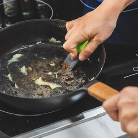Prepara Thumb Scraper, 4-Pack - Durable Kitchen Cleaning Tools with Ergonomic Grip, BPA-Free Plastic & Nylon, Dishwasher Safe Scrapers for Removing Stuck-On Food from Pots, Pans, Surfaces