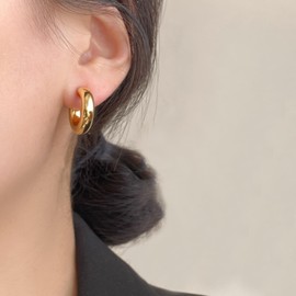 LEMEDO Chunky Gold Clip On Hoop Earrings for Women 14K Gold Plated Non Pierced Thick Tube Clip On Hoops Minimalist Adjustable No Piercing Fake Earrings