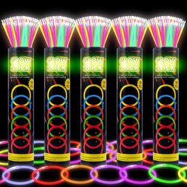 500 Ultra Bright Glow sticks,8" Glow Sticks Bulk,Glow Sticks Bulk Party Pack,Glow Sticks For Kids,Glow in The Dark Party Supplies,Glowsticks Party Favors with Bracelets and Necklaces