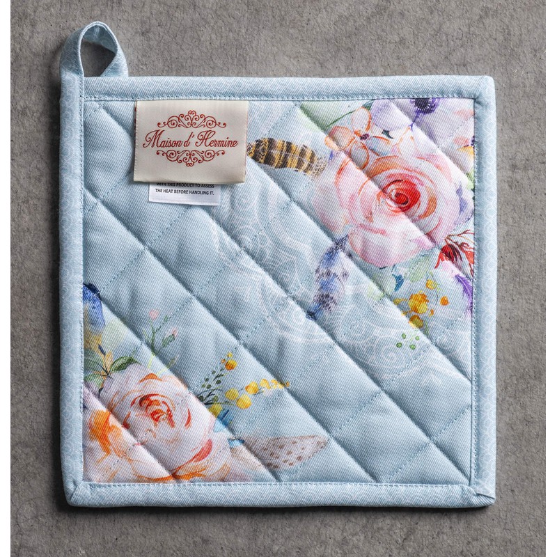 Maison d' Hermine Spring/Summer Set with Oven Gloves and Pot