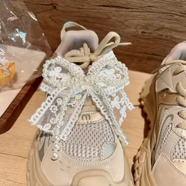 2Pcs Pearl Lace Bownot Shoe Charms for Sneakers, Beaded Pearl Lace Bow Shoe Charms with Clasp for Women Elegant Shoe Buckles Shoelaces Clips for Wedding Shoes Decor Gift (White Pearl, One Size)