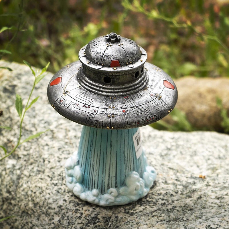 Flying Saucer Spaceship UFO Alien Craft Taking Off Backflow Incense