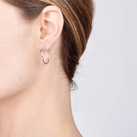 Amberta® Designer Solid Sterling 925 Silver Fine Hoops - Polished Round Sleeper Earrings - Diameter 20 mm - Size Small - Pair of Earrings