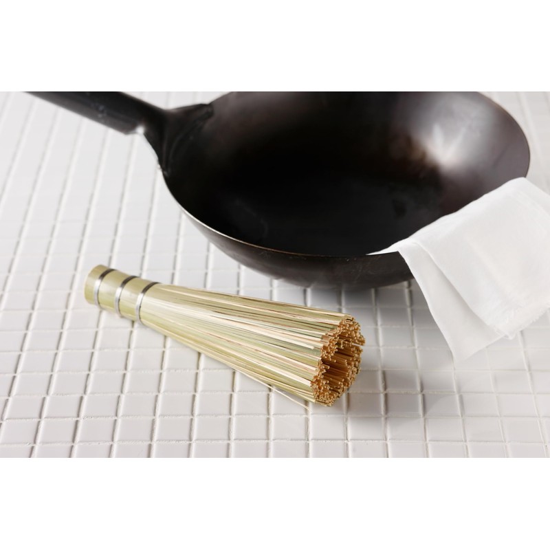 KAGOYA Sasara Bamboo Brush for Frying Pans and Woks (9.1inch)