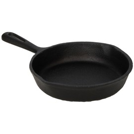 Universal Housewares Pre-Seasoned Cast Iron 6 1/2 Inch Skillet